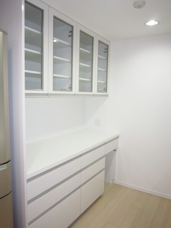 美しい陰影と映像機器がデザインされた理想の空間 美しい陰影と映像機器がデザインされた理想の空間